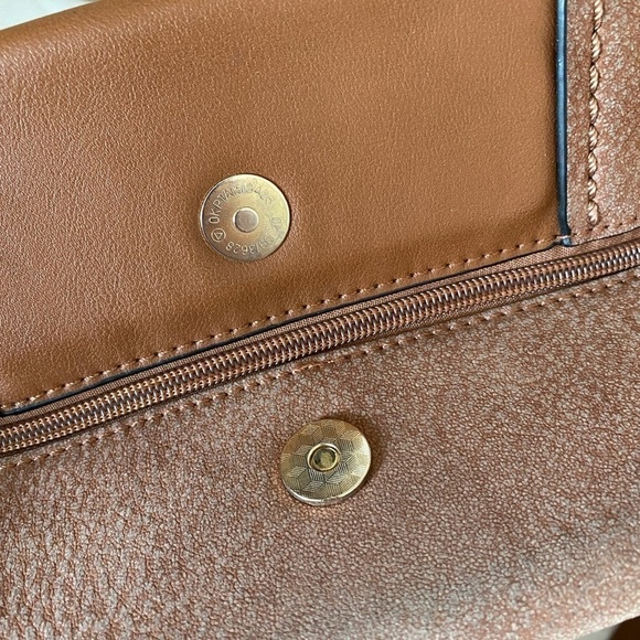 Camel Color Satchel - Picture 4 of 11